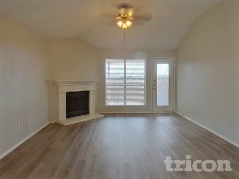 Building Photo - 10221 Dallam Ln