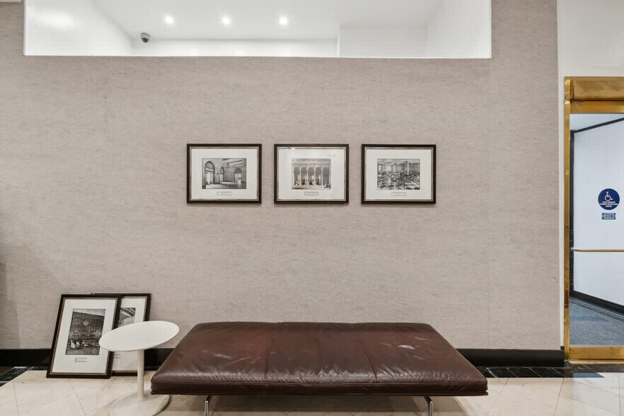 Building Photo - 525-537-537 Lexington Ave