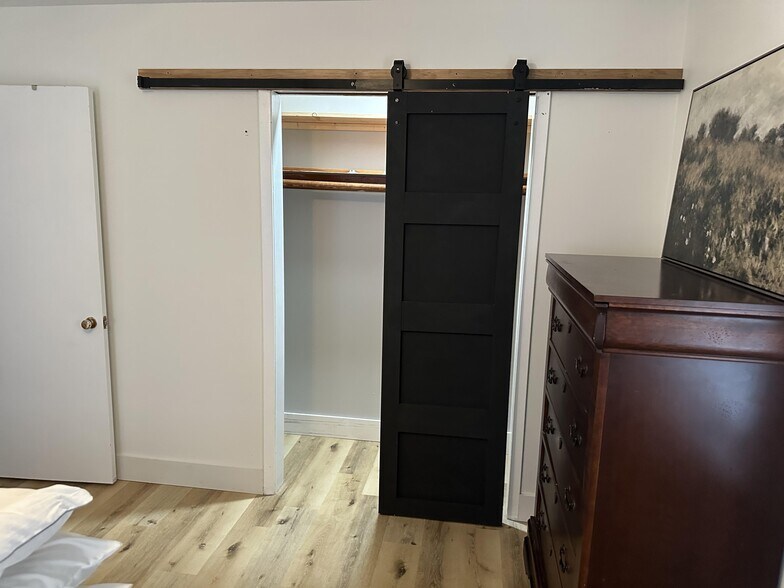 Building Photo - 2765 Tanglewood Dr