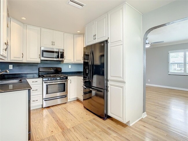 Building Photo - 5400 3rd Ave N