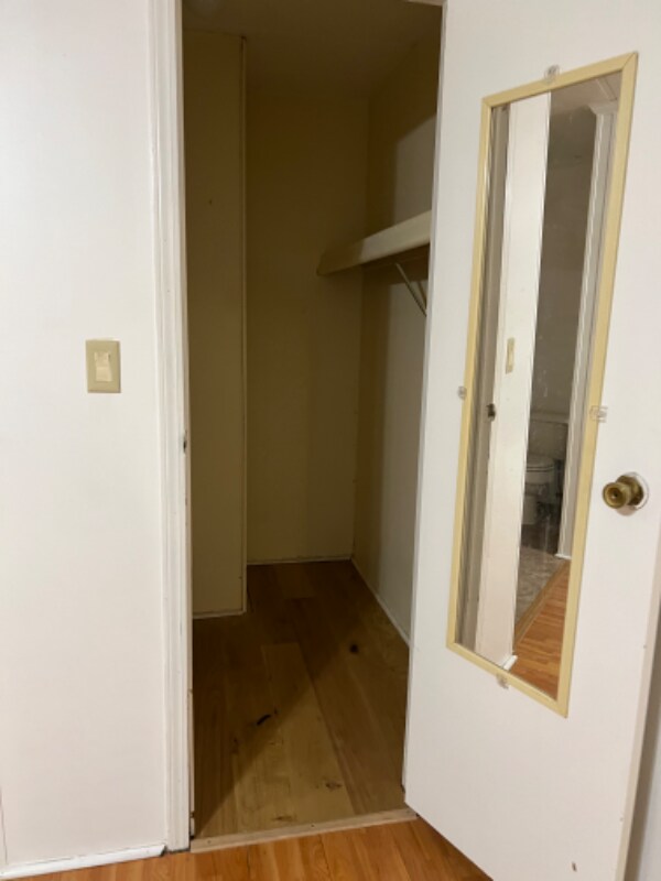 Building Photo - 5027 Henderson Cir