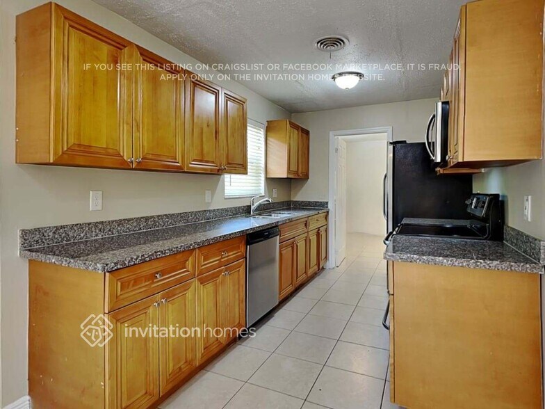 Building Photo - 1235 Wynnewood Dr