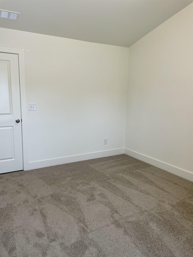 Building Photo - 374 Auburn Valley Wy