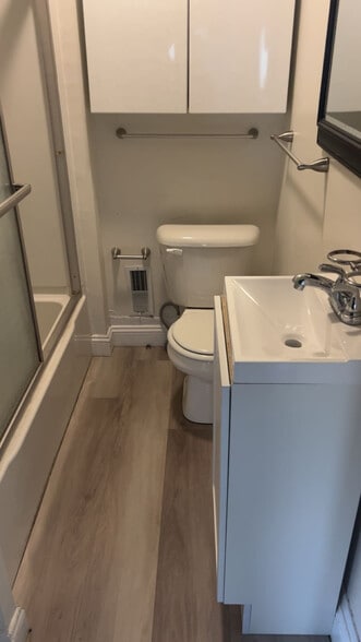 Building Photo - 339 N Grove St