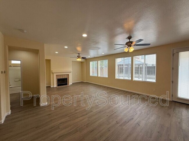 Building Photo - 1830 Persimmon Way