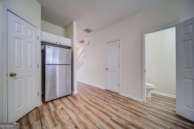 Building Photo - 3285 Hidden Cove Cir NW
