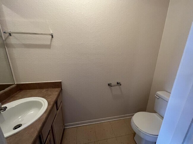 Building Photo - 2811 Cantabrian Dr