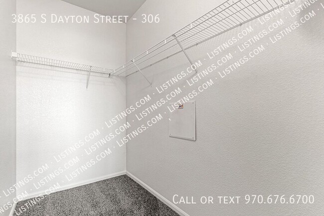 Building Photo - 3865 S Dayton St