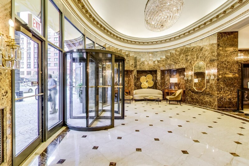 Building Photo - 10 E Ontario St