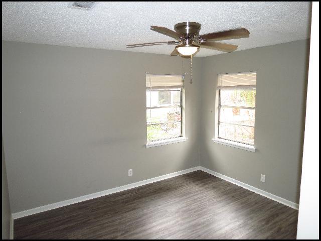 Building Photo - 5408 Halifax Dr