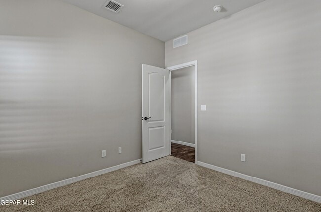 Building Photo - 2508 Eastern Sky St