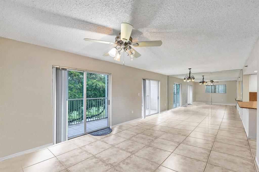 Building Photo - 9470 Tangerine Pl