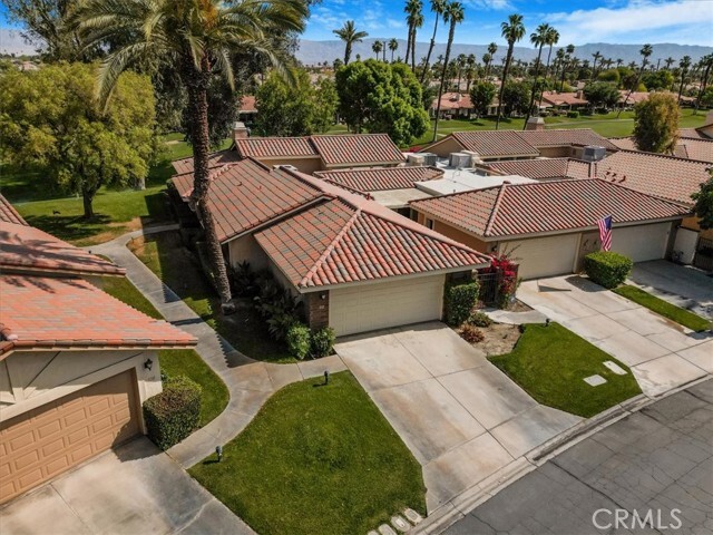 Building Photo - 332 Villena Way