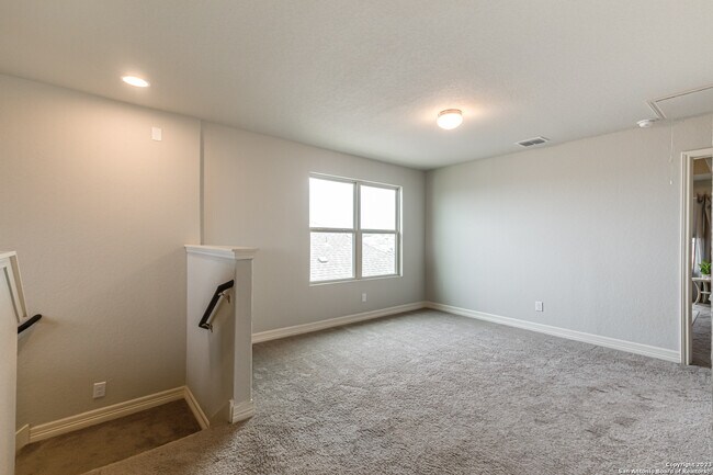 Building Photo - 1179 Ranch Falls
