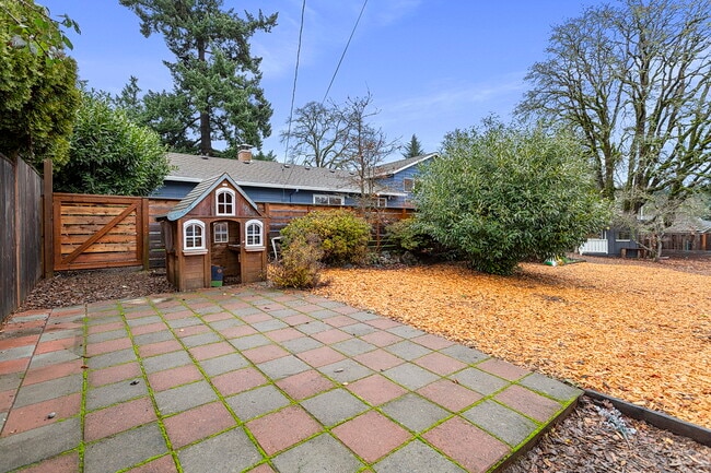 Building Photo - 11400 SW Terra Linda St