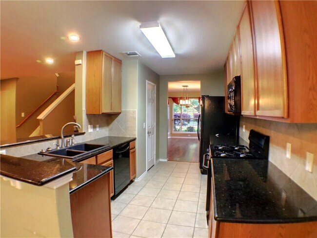 Building Photo - 2308 Paradise Ridge Dr