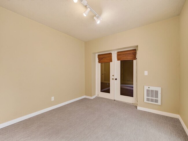 Building Photo - 11107 Gambel Oak Cir