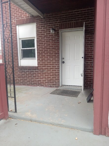Building Photo - 578 Filbert Orient Rd