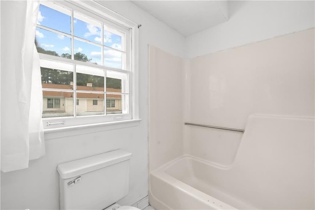 Building Photo - 151 Old Ferry Way