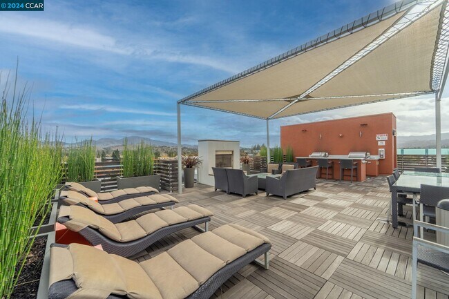 Building Photo - 555 Ygnacio Valley Rd