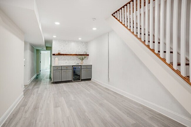 Building Photo - 513 Cobbs Creek Pkwy