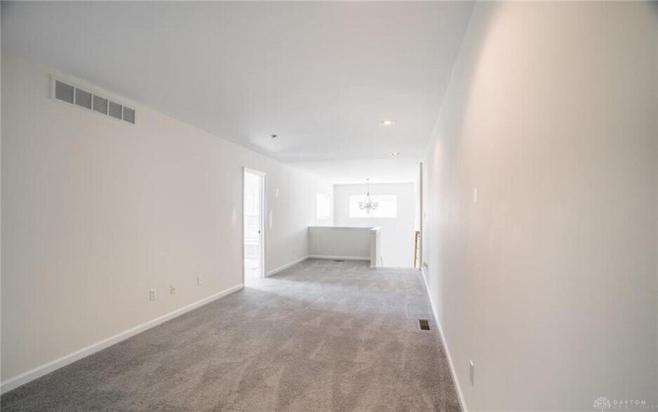 Building Photo - 215 N Williams St