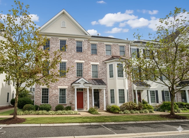 Primary Photo - 112 Peyton Randolph Dr