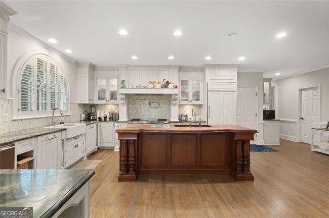 Building Photo - 415 Lyerly Pointe