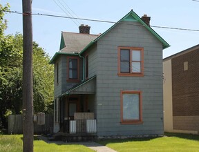 Building Photo - 283 E 5th Ave