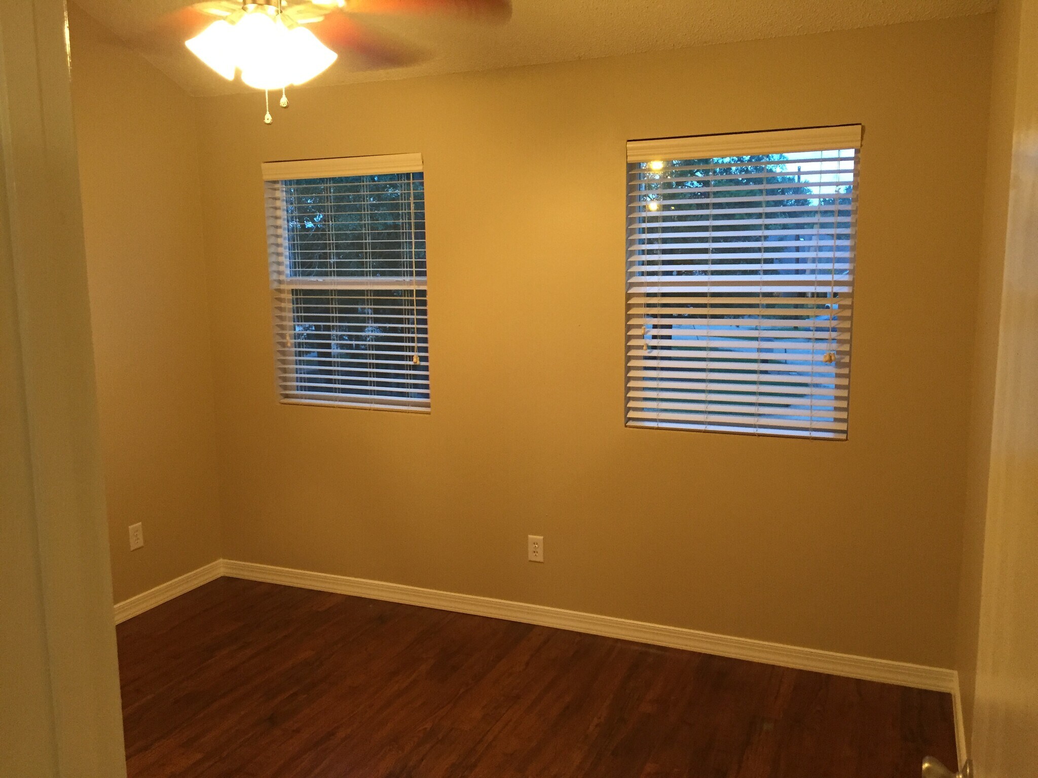 Building Photo - 14216 Woodlands Dr