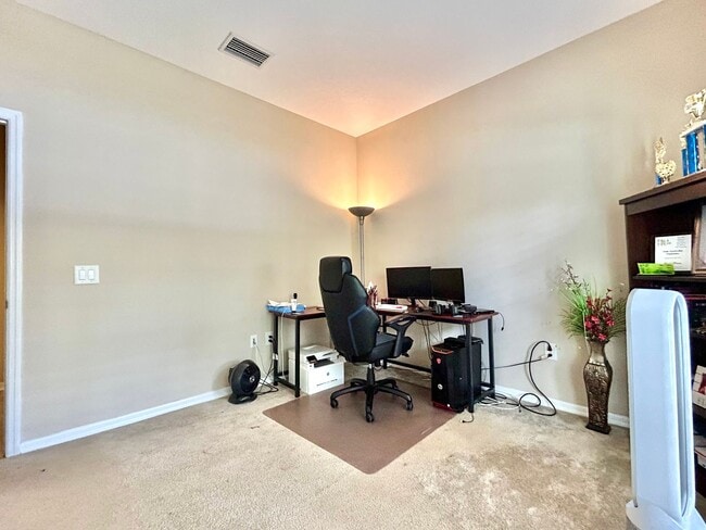 Building Photo - 4Bdrm 3Bath Spacious Home located in Misty...