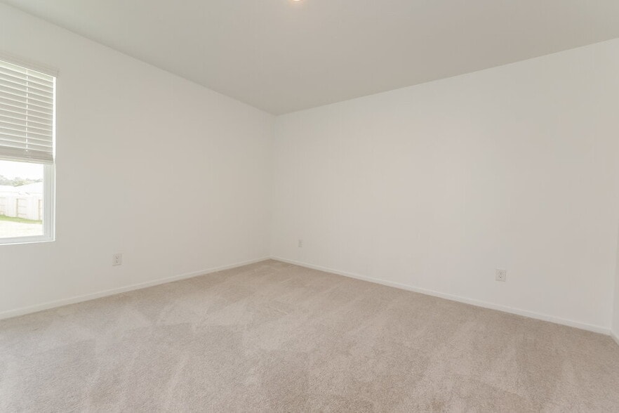 Building Photo - 16118 Hatton Dr