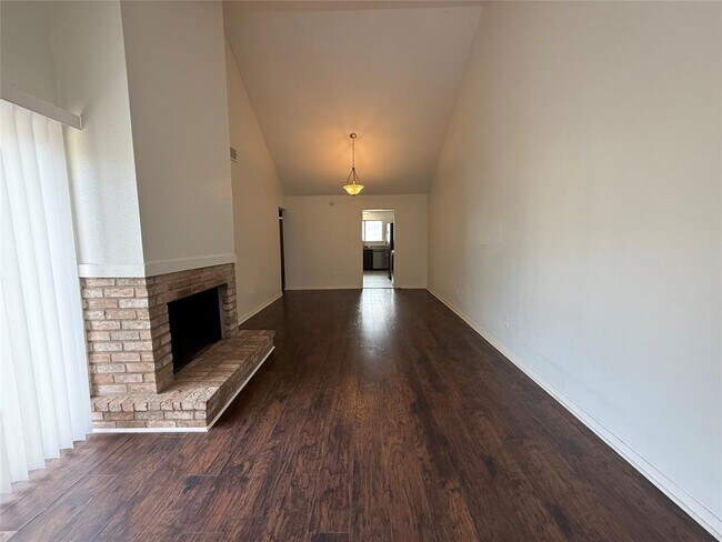 Building Photo - 6401 Deihl Rd