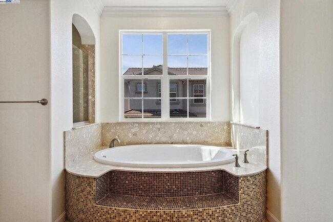 Building Photo - 2131 Chamomile Ct