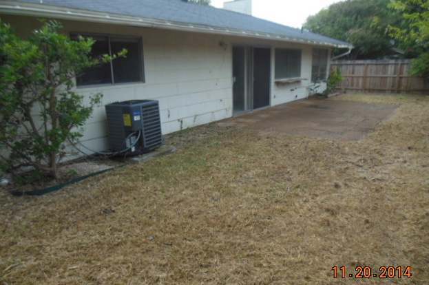 Building Photo - 6611 Woodford-