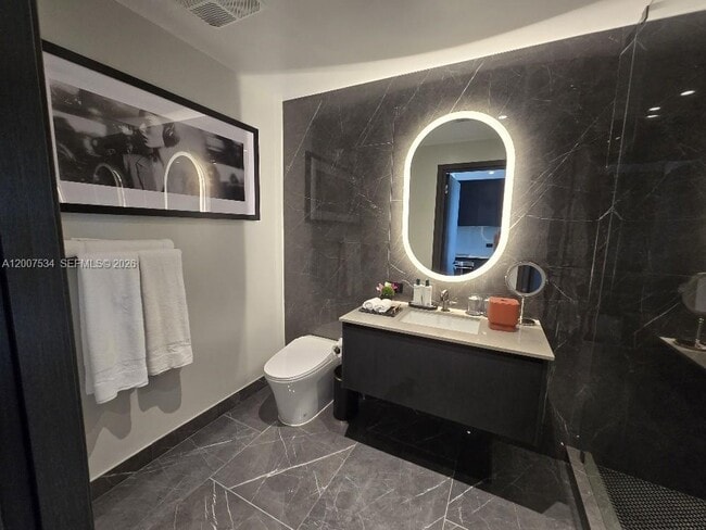 Building Photo - 20 NE 11th St