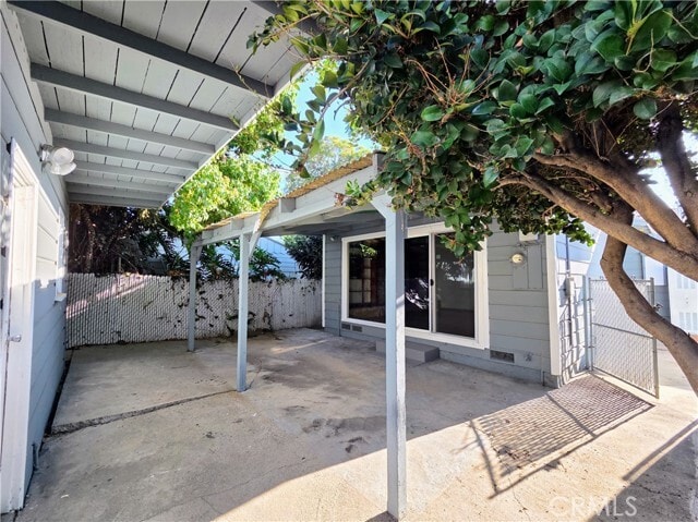 Building Photo - 5589 Lemon Ave