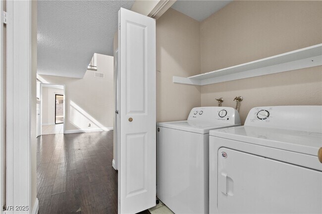 Building Photo - 6609 W Joe Michael Way