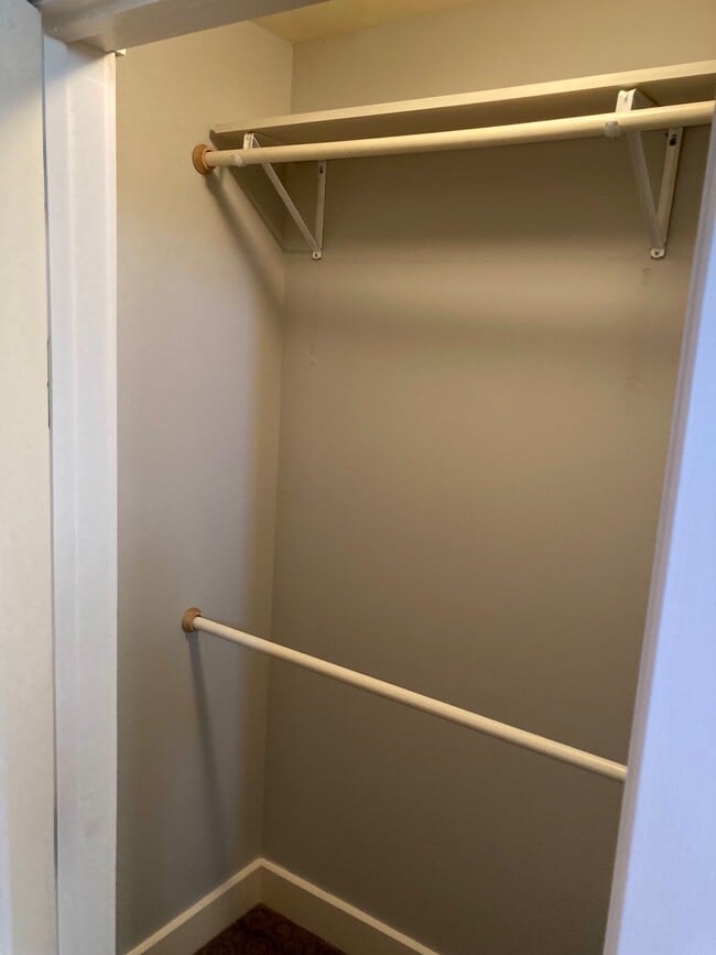 Building Photo - 415 22nd St