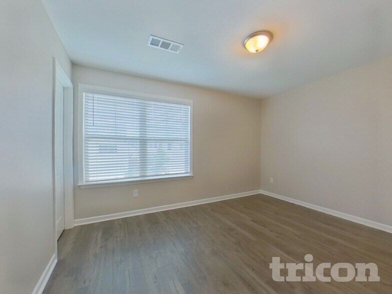 Building Photo - 180 Chapelcrest Ln