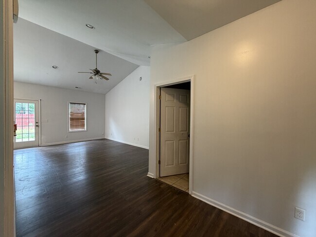 Building Photo - 2501 Burkholder Rd