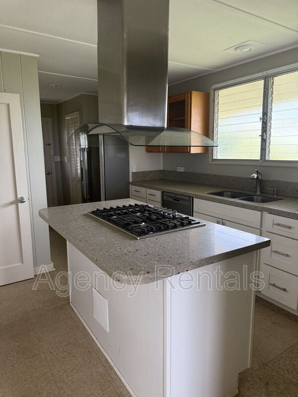 Building Photo - 1533 Pualele Pl