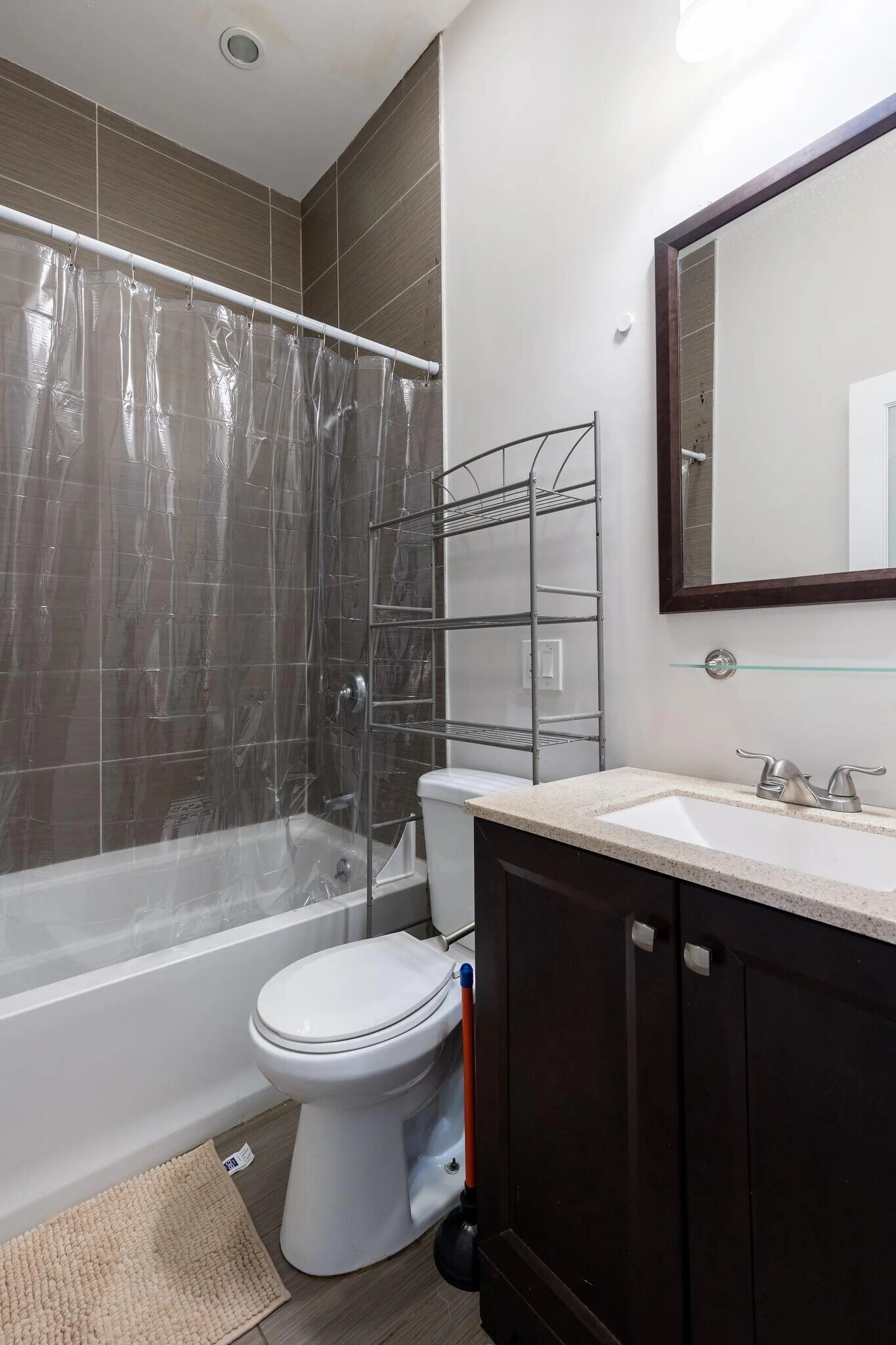 Building Photo - 89 Cedar St