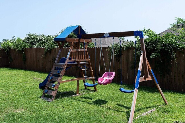 Building Photo - 7352 Kingsport Ln