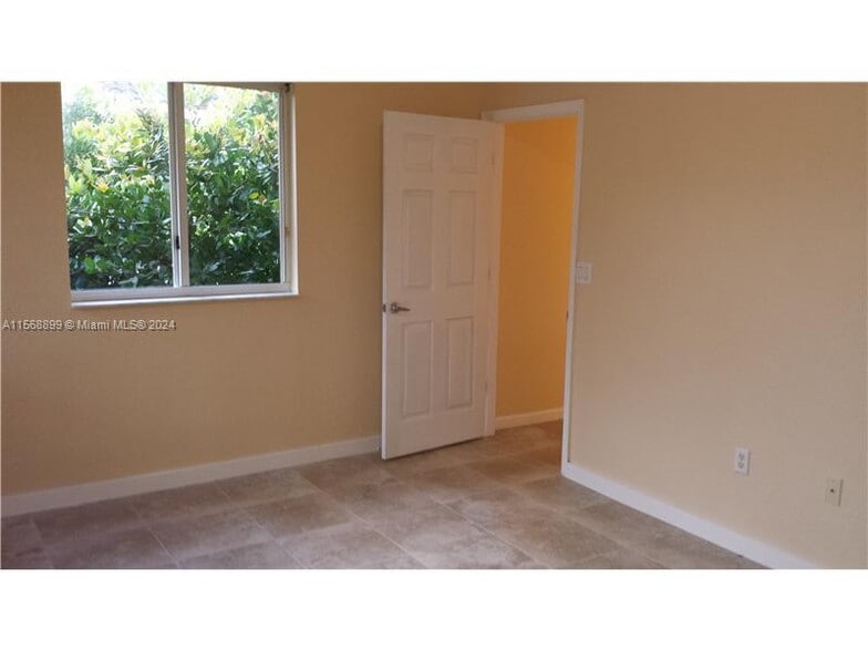 Building Photo - 21205 NW 14th Pl