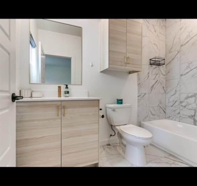 Building Photo - Gated Community - Beautiful, Spacious Home...