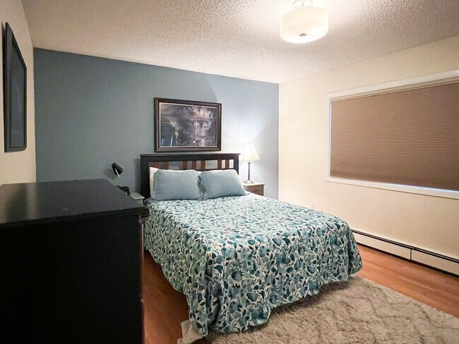 Building Photo - 3609 Rhone Cir