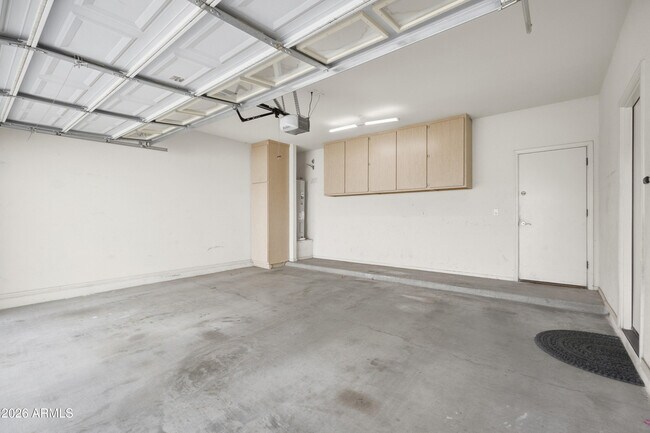 Building Photo - 4248 S Mariposa Dr