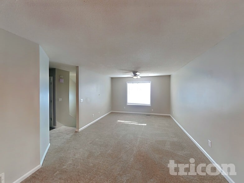Building Photo - 404 Remington Ct