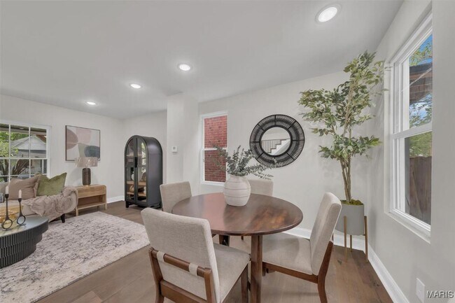 Building Photo - 6815 Wise Ave